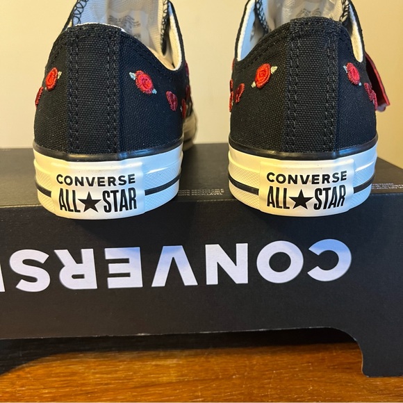 CONVERSE Women’s Chuck Taylor All Star Valentine's Day 2025 Sneakers - Picture 9 of 12